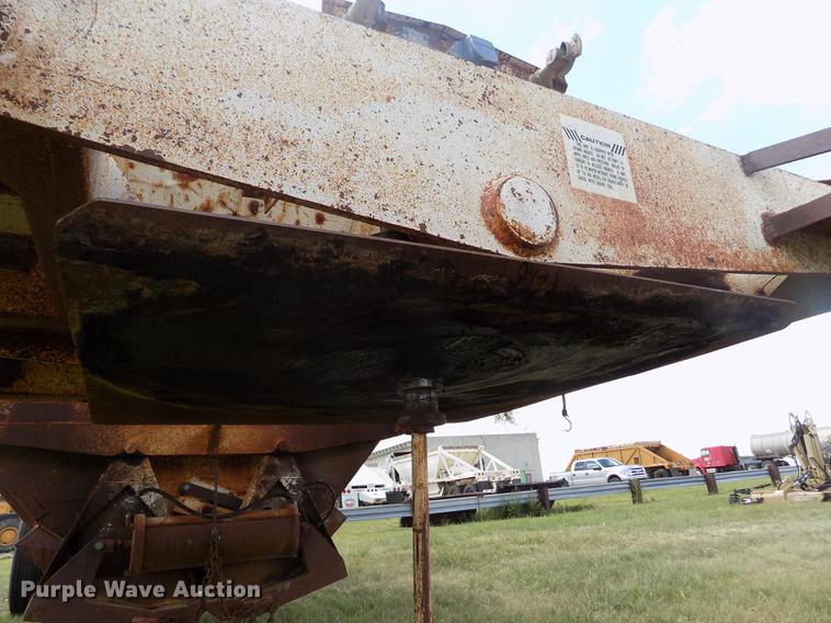 image for item DB9239 1985 Ranch Manufacturing Co bottom dump trailer