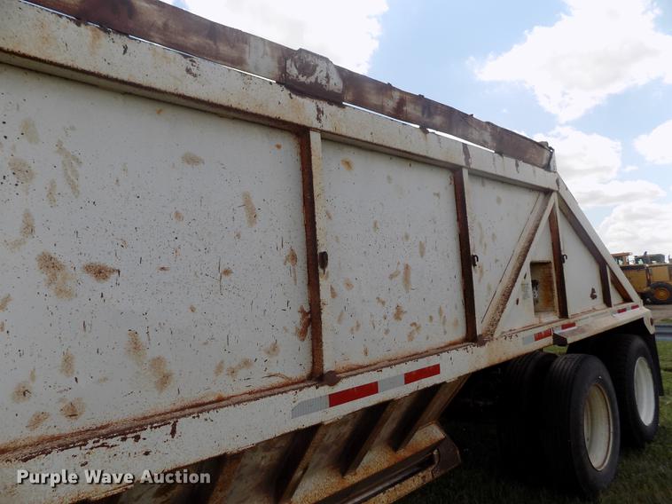 image for item DB9239 1985 Ranch Manufacturing Co bottom dump trailer