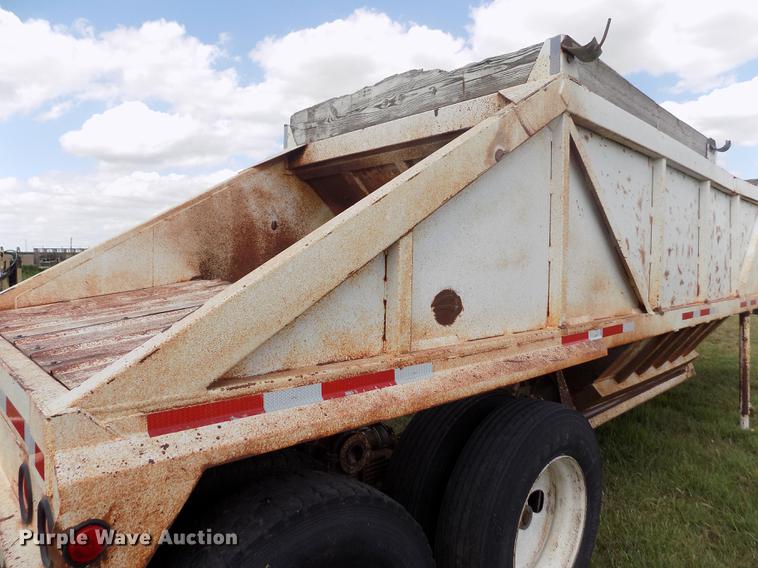 image for item DB9239 1985 Ranch Manufacturing Co bottom dump trailer