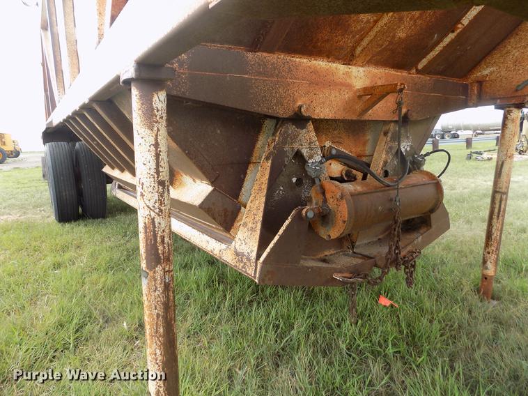 image for item DB9239 1985 Ranch Manufacturing Co bottom dump trailer