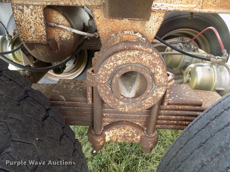 image for item DB9239 1985 Ranch Manufacturing Co bottom dump trailer