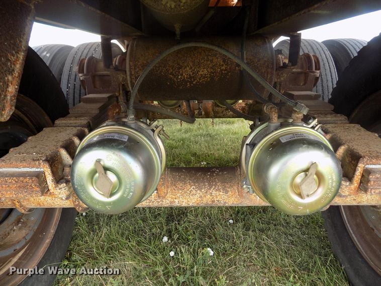 image for item DB9239 1985 Ranch Manufacturing Co bottom dump trailer