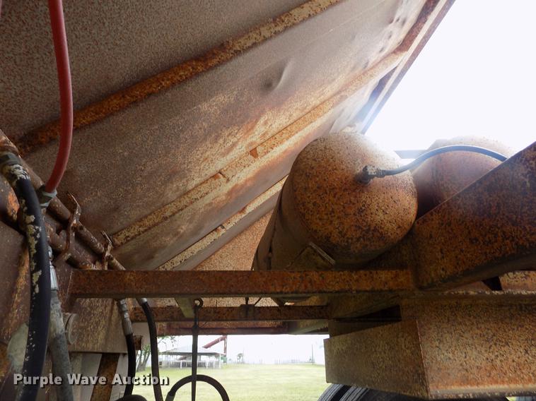 image for item DB9239 1985 Ranch Manufacturing Co bottom dump trailer