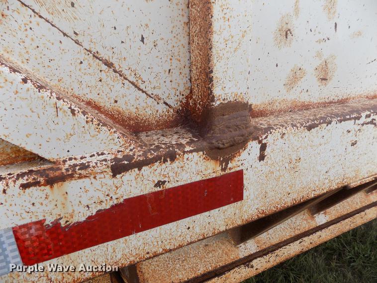 image for item DB9239 1985 Ranch Manufacturing Co bottom dump trailer