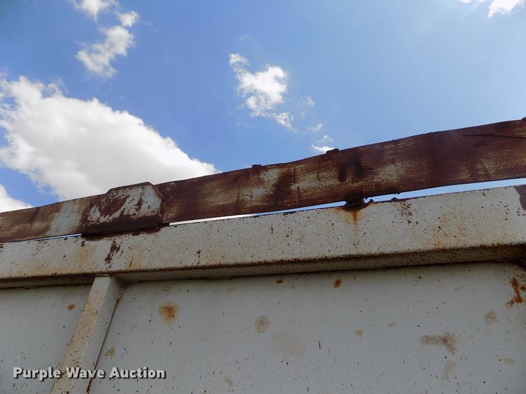image for item DB9239 1985 Ranch Manufacturing Co bottom dump trailer