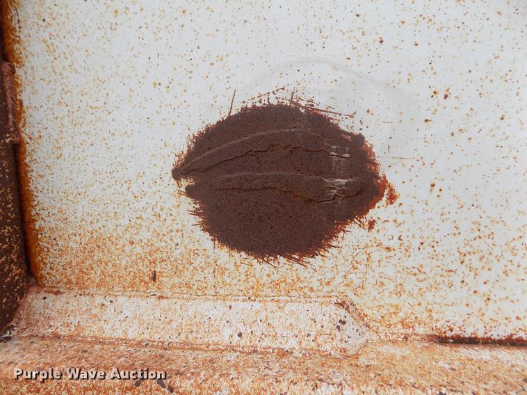 image for item DB9239 1985 Ranch Manufacturing Co bottom dump trailer