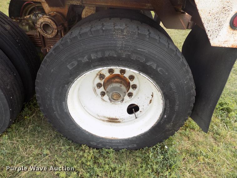 image for item DB9239 1985 Ranch Manufacturing Co bottom dump trailer