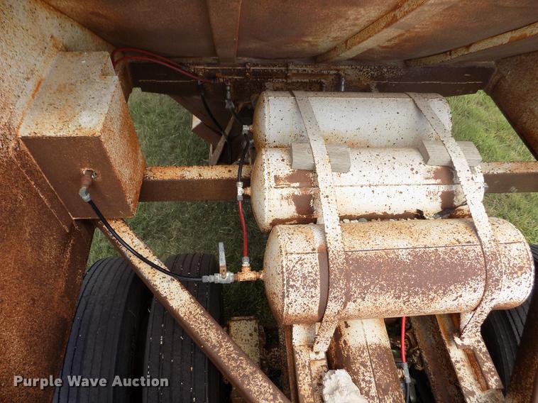 image for item DB9239 1985 Ranch Manufacturing Co bottom dump trailer