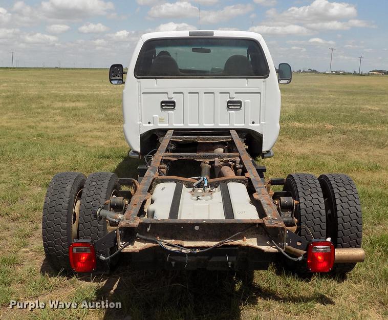 image for item DB9240 2005 Ford F450 Super Duty truck cab and chassis