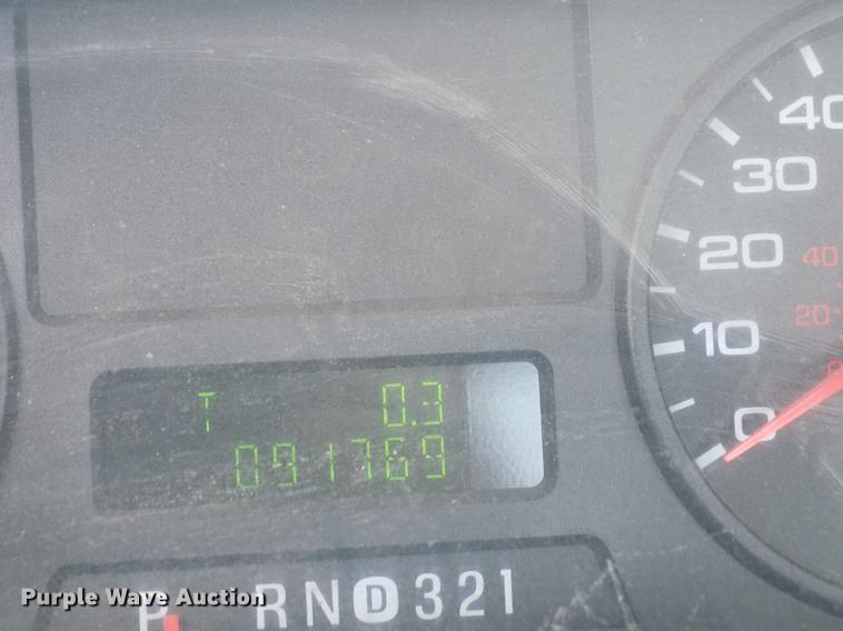 image for item DB9240 2005 Ford F450 Super Duty truck cab and chassis