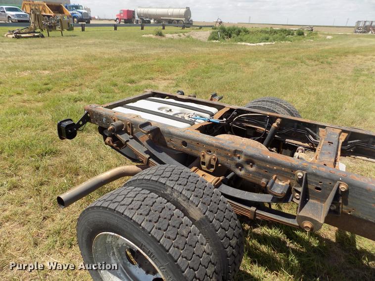 image for item DB9240 2005 Ford F450 Super Duty truck cab and chassis