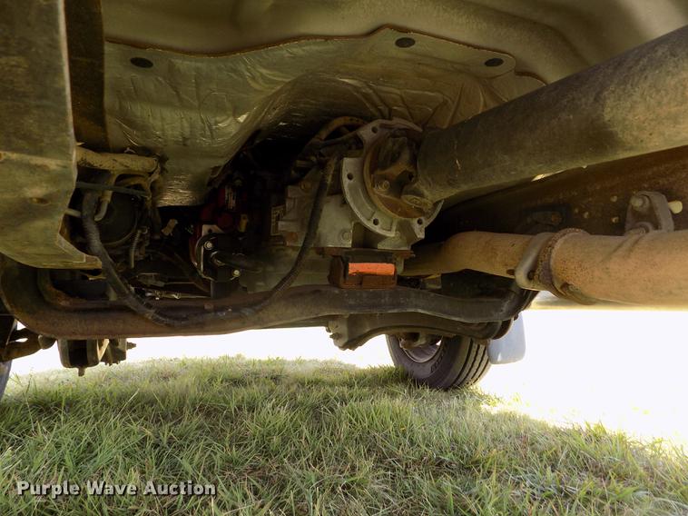 image for item DB9240 2005 Ford F450 Super Duty truck cab and chassis