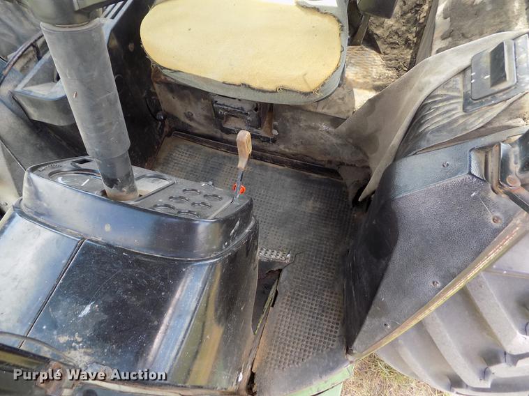 image for item DB9241 1973 John Deere 4630 tractor