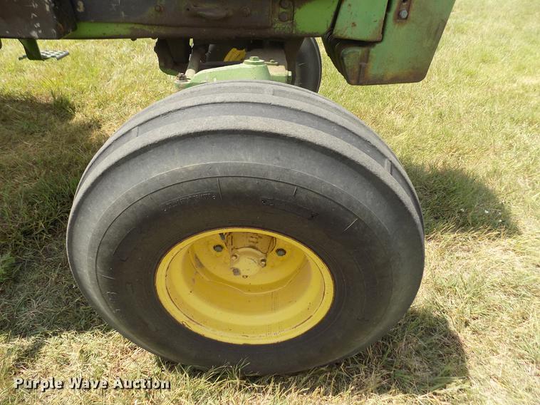 image for item DB9241 1973 John Deere 4630 tractor