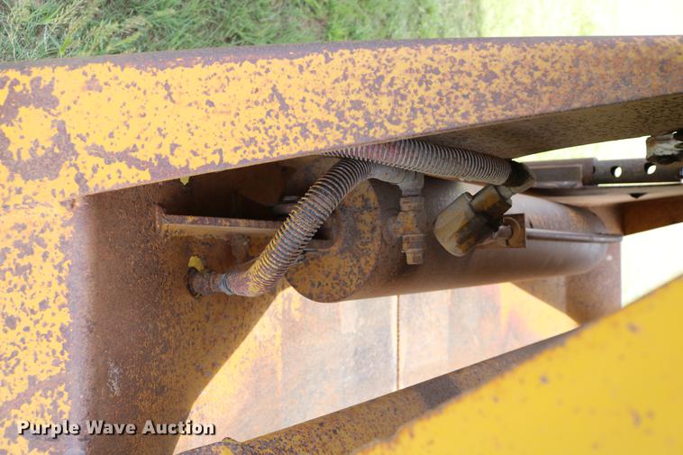 image for item DC7544 1983 Load King 1827-I bottom dump trailer