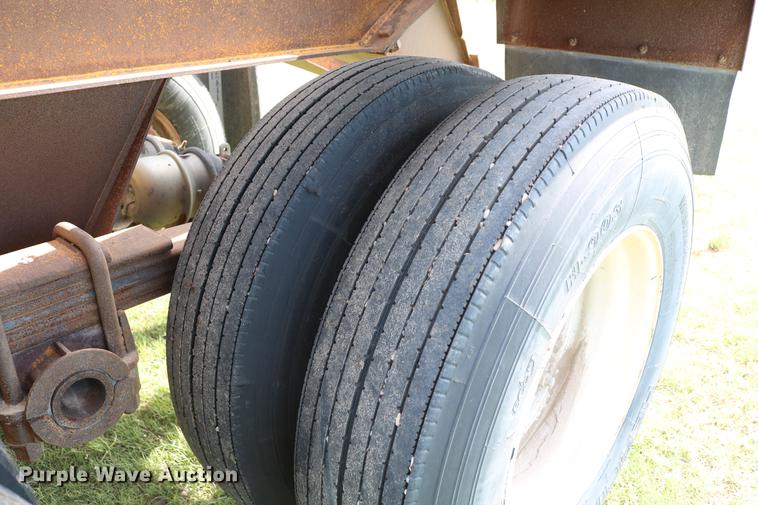 image for item DC7544 1983 Load King 1827-I bottom dump trailer