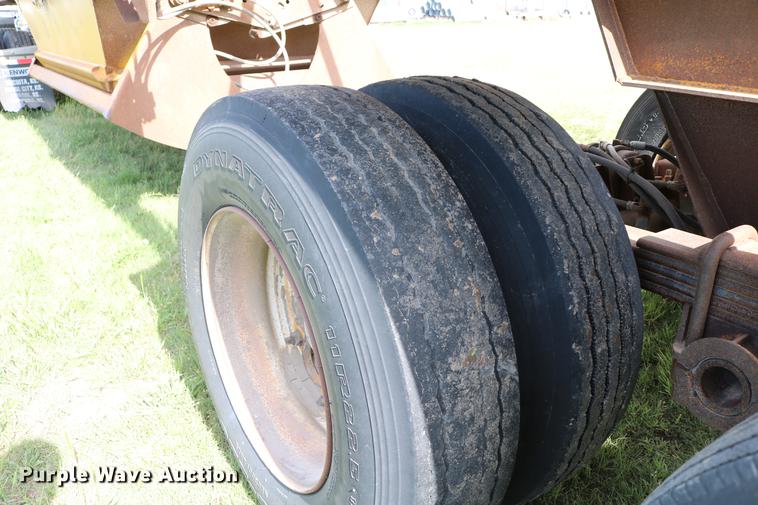 image for item DC7544 1983 Load King 1827-I bottom dump trailer