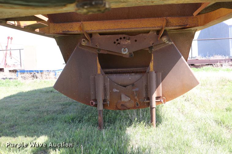 image for item DC7544 1983 Load King 1827-I bottom dump trailer