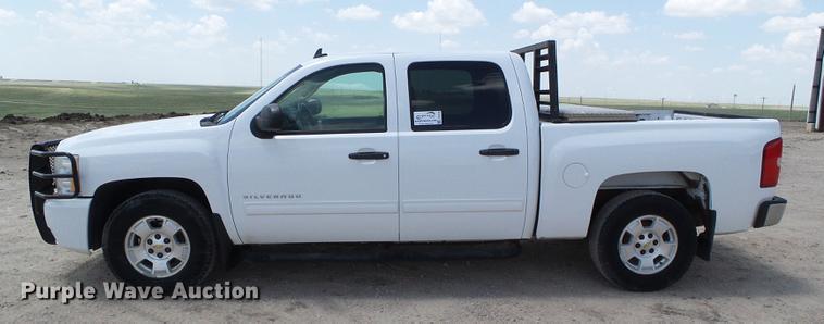 image for item DD5796 2011 Chevrolet Silverado 1500 Crew Cab pickup truck
