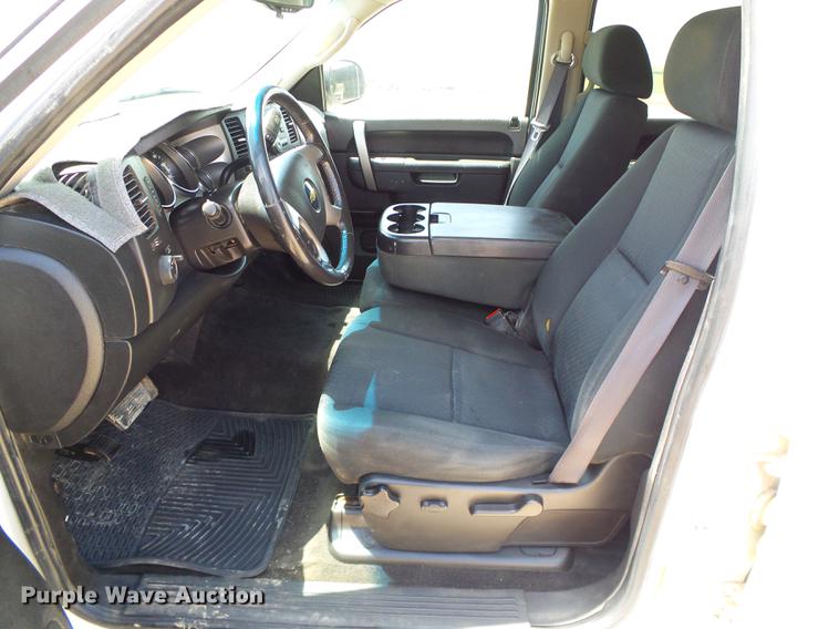 image for item DD5796 2011 Chevrolet Silverado 1500 Crew Cab pickup truck