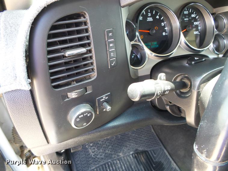 image for item DD5796 2011 Chevrolet Silverado 1500 Crew Cab pickup truck