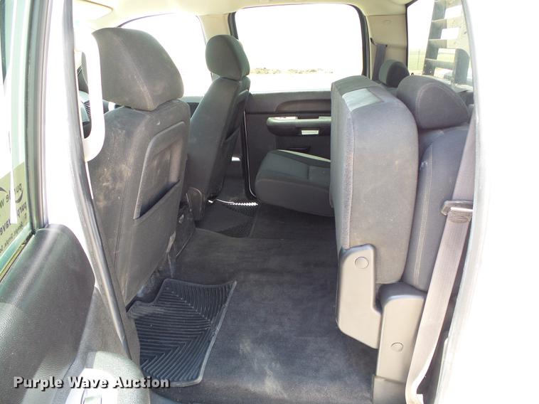 image for item DD5796 2011 Chevrolet Silverado 1500 Crew Cab pickup truck