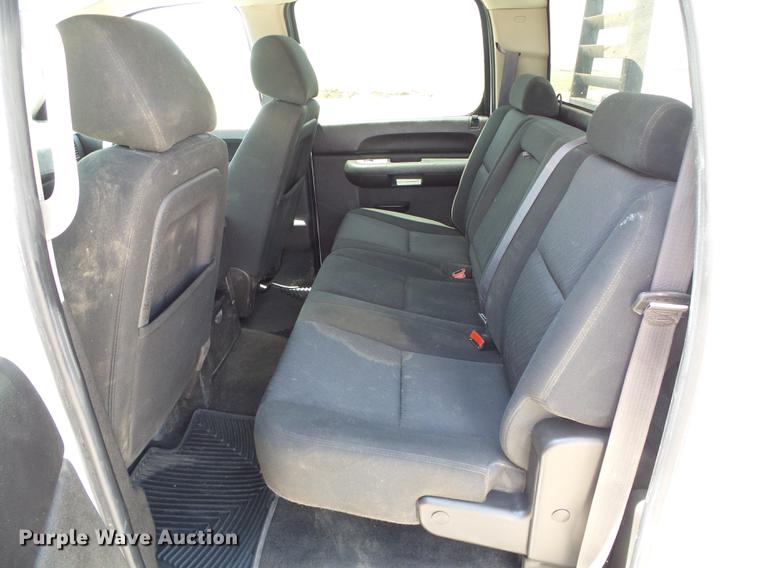 image for item DD5796 2011 Chevrolet Silverado 1500 Crew Cab pickup truck