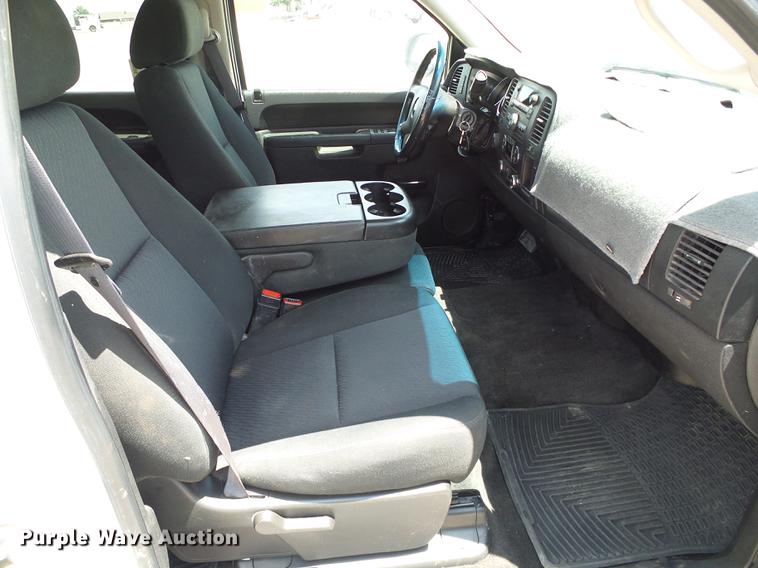 image for item DD5796 2011 Chevrolet Silverado 1500 Crew Cab pickup truck