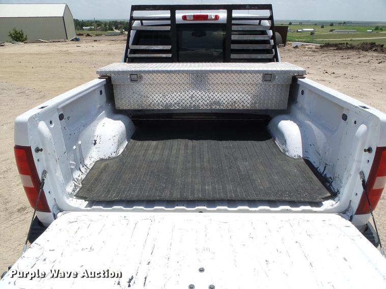 image for item DD5796 2011 Chevrolet Silverado 1500 Crew Cab pickup truck