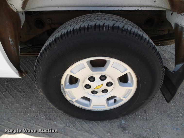 image for item DD5796 2011 Chevrolet Silverado 1500 Crew Cab pickup truck