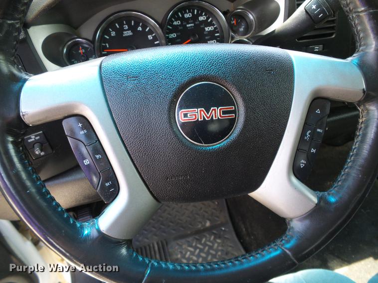 image for item DD5797 2009 GMC Sierra 1500 Crew Cab pickup truck