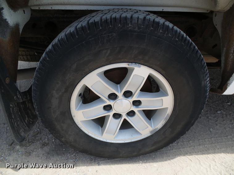 image for item DD5797 2009 GMC Sierra 1500 Crew Cab pickup truck