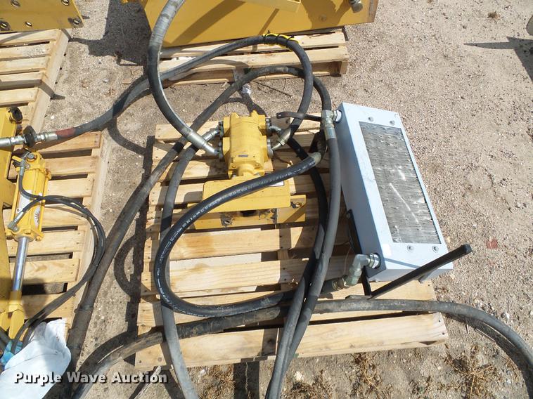 image for item DD5808 2004 Tiger TRR-120C side rotary mower