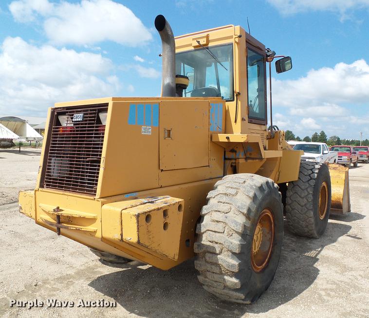 image for item DD5811 1991 Case 621 wheel loader
