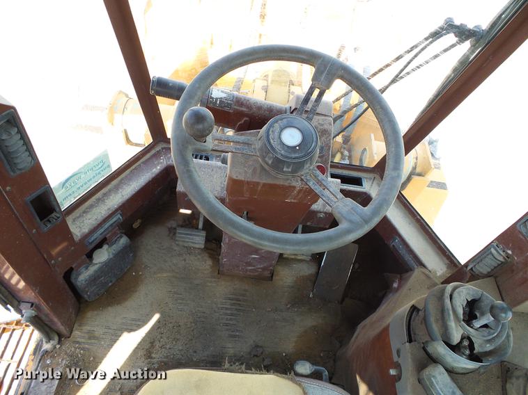 image for item DD5811 1991 Case 621 wheel loader