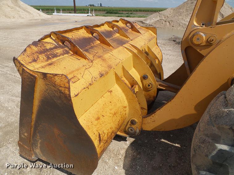 image for item DD5811 1991 Case 621 wheel loader