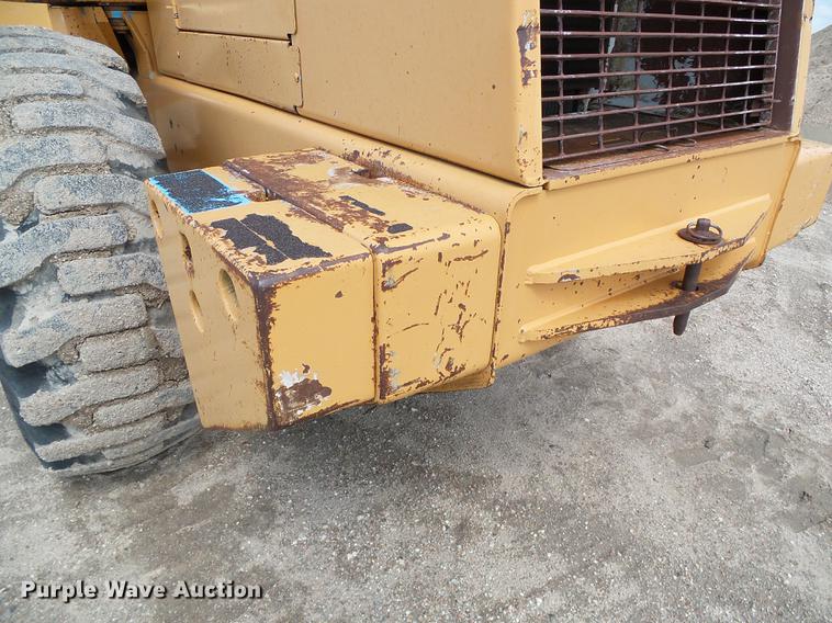 image for item DD5811 1991 Case 621 wheel loader