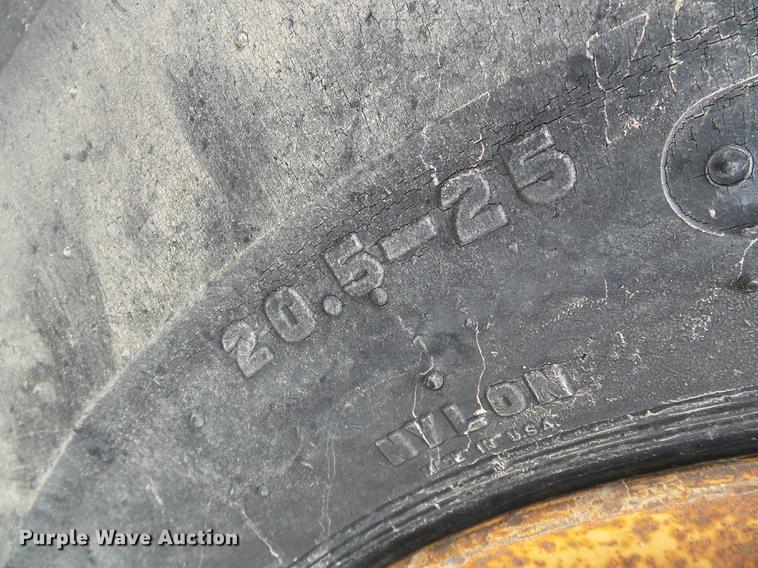 image for item DD5811 1991 Case 621 wheel loader