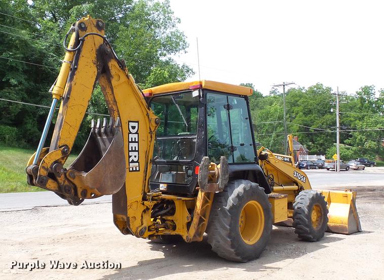 image for item DD7273 1997 John Deere 310SE backhoe