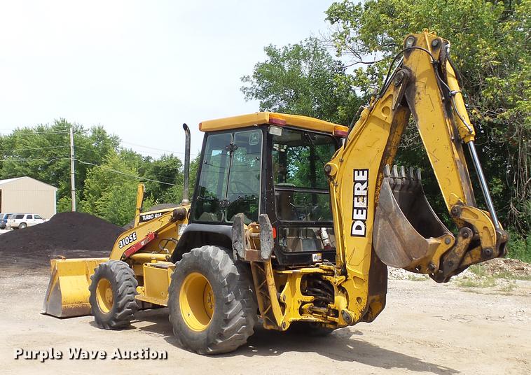 image for item DD7273 1997 John Deere 310SE backhoe