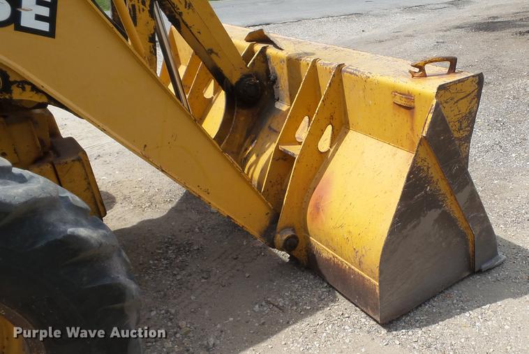 image for item DD7273 1997 John Deere 310SE backhoe