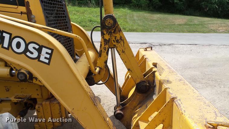 image for item DD7273 1997 John Deere 310SE backhoe