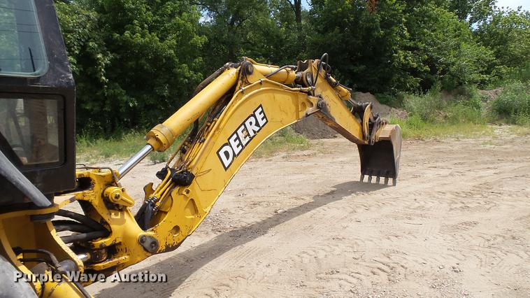 image for item DD7273 1997 John Deere 310SE backhoe