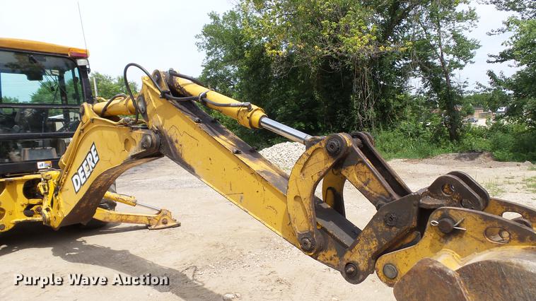image for item DD7273 1997 John Deere 310SE backhoe