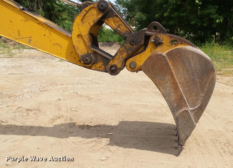 image for item DD7273 1997 John Deere 310SE backhoe
