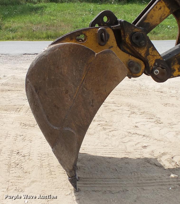 image for item DD7273 1997 John Deere 310SE backhoe