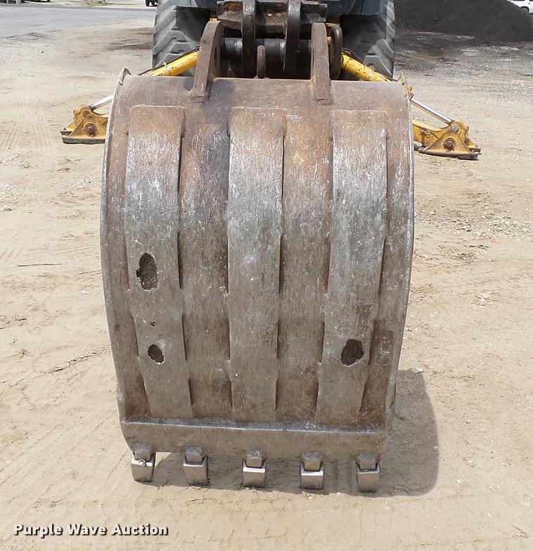 image for item DD7273 1997 John Deere 310SE backhoe