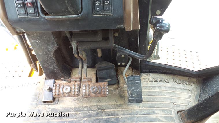 image for item DD7273 1997 John Deere 310SE backhoe