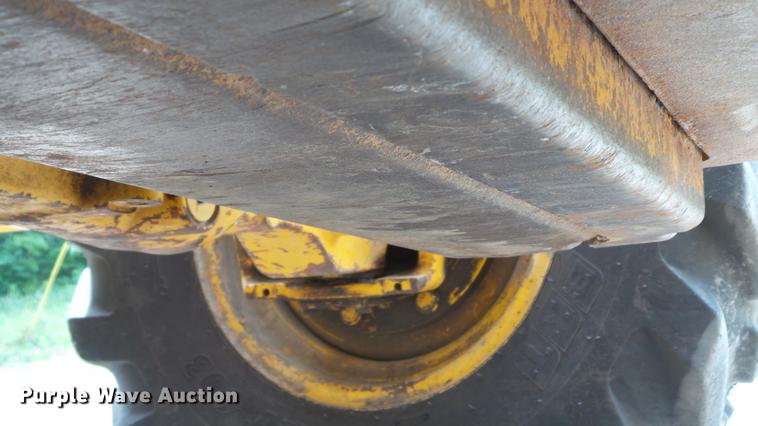 image for item DD7273 1997 John Deere 310SE backhoe