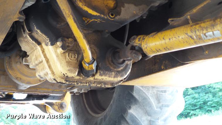 image for item DD7273 1997 John Deere 310SE backhoe